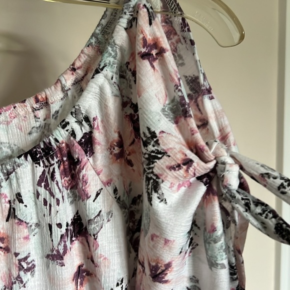 Womens Top-cold shoulder; multi-color - Picture 3 of 5